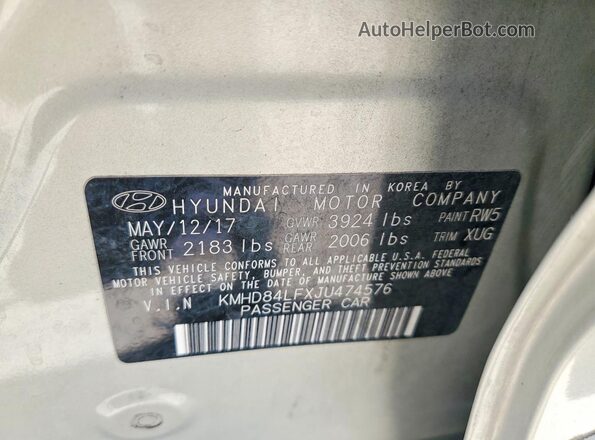 KMHD84LFXJU474576 2018 HYUNDAI ELANTRA Silver Vista del compartimento del motor