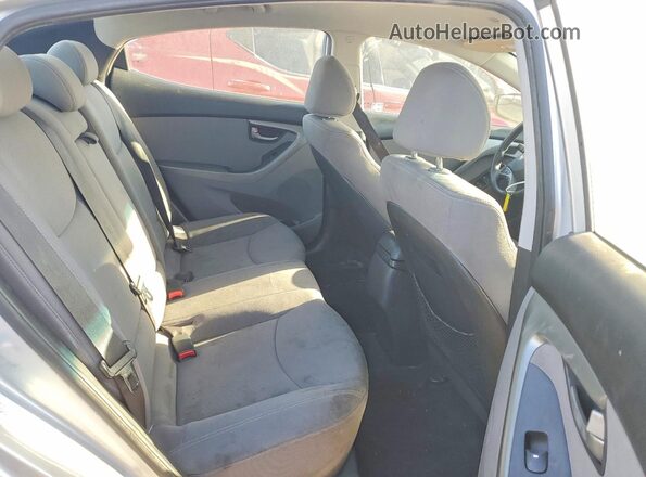KMHDH4AE0GU575855 2016 HYUNDAI ELANTRA Silver Widok tylnych siedzeń