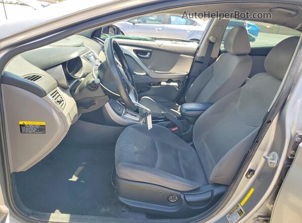 KMHDH4AE1DU966248 2023 HYUNDAI ELANTRA Silver წინა სალონის ხედი