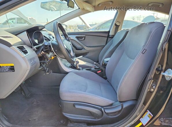 KMHDH4AE4GU583781 2016 HYUNDAI ELANTRA Black წინა სალონის ხედი
