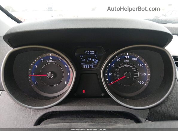 KMHDH4AE6GU621396 2016 HYUNDAI ELANTRA Red Vista de los asientos traseros