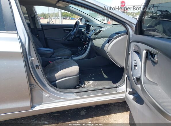 KMHDH4AE7GU511151 2016 HYUNDAI ELANTRA Silver Вид салону спереду