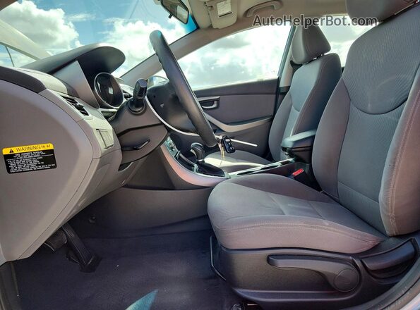 KMHDH4AE7GU623576 2016 HYUNDAI ELANTRA Gray წინა სალონის ხედი