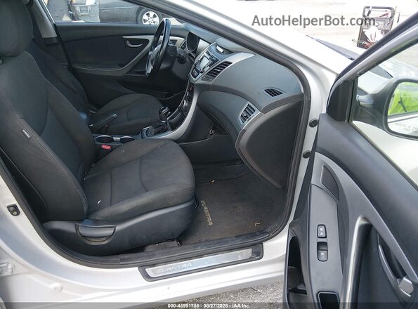 KMHDH4AE8GU588529 2016 HYUNDAI ELANTRA Silver Вид салону спереду