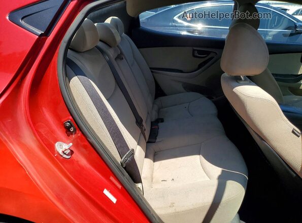 KMHDH4AEXGU501956 2016 HYUNDAI ELANTRA Red Հետևի նստատեղերի տեսք
