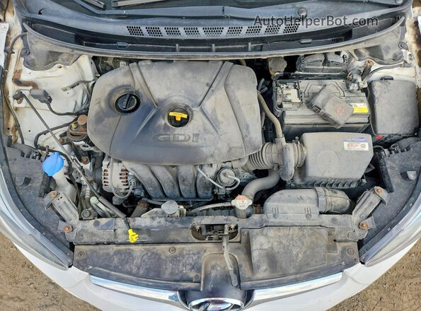 KMHDH4AH2GU484273 2016 HYUNDAI ELANTRA White Widok wnętrza z tyłu