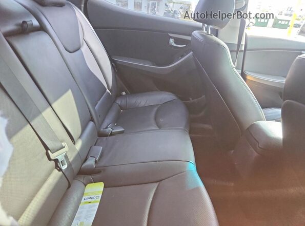 KMHDH4AH2GU484273 2016 HYUNDAI ELANTRA White Widok tylnych siedzeń