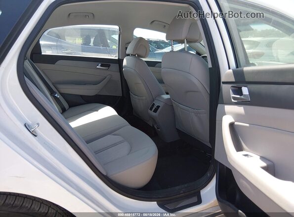 KMHE14L20HA044993 2017 HYUNDAI SONATA PLUG-IN HYBRID White VIN კოდის სტიკერის ხედი