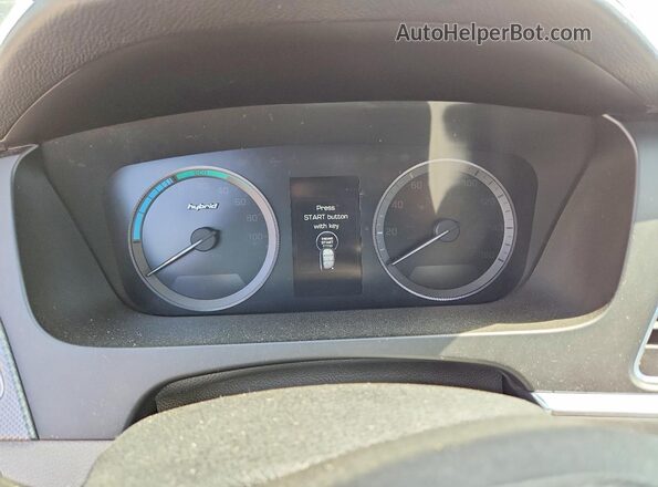 KMHE24L11GA040275 2016 HYUNDAI SONATA Silver Widok zestawu wskaźników