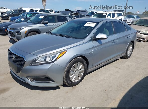 KMHE24L17GA013937 2016 HYUNDAI SONATA HYBRID Silver წინა მარცხენა ხედი სამი მეოთხედიდან