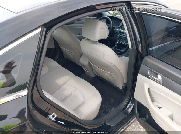 KMHE24L17HA051458 2017 HYUNDAI SONATA HYBRID Black VIN կոդի պիտակի տեսք