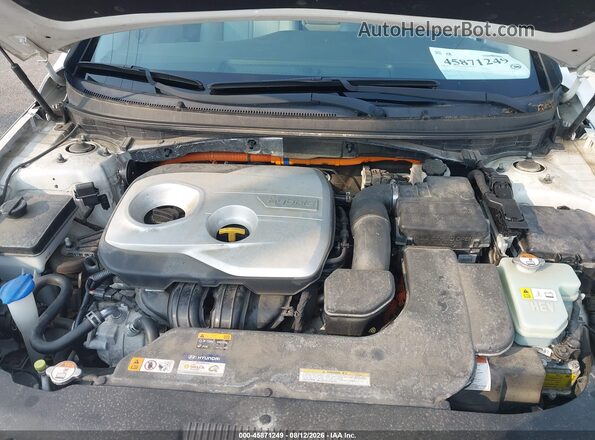 KMHE24L18HA044048 2017 HYUNDAI SONATA HYBRID White Widok z tyłu