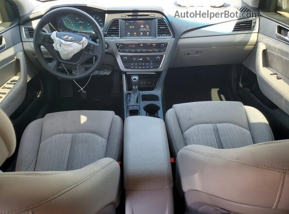 KMHE24L33HA070865 2017 HYUNDAI SONATA Silver Widok deski rozdzielczej