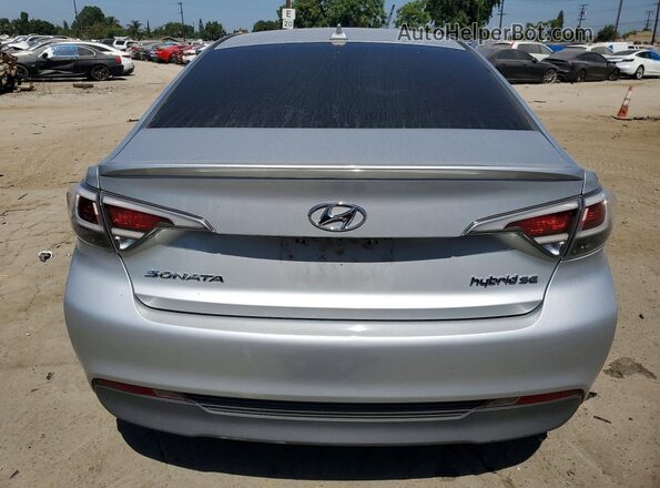 KMHE24L33HA070865 2017 HYUNDAI SONATA Silver Widok z tyłu