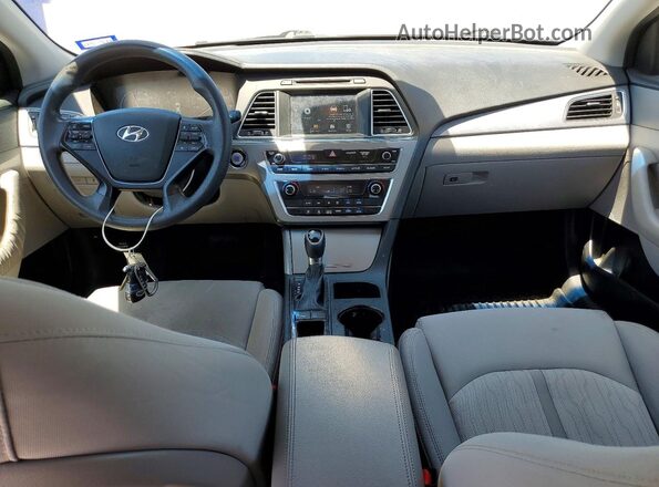 KMHE24L39HA071003 2017 HYUNDAI SONATA Silver წინა პანელის ხედი