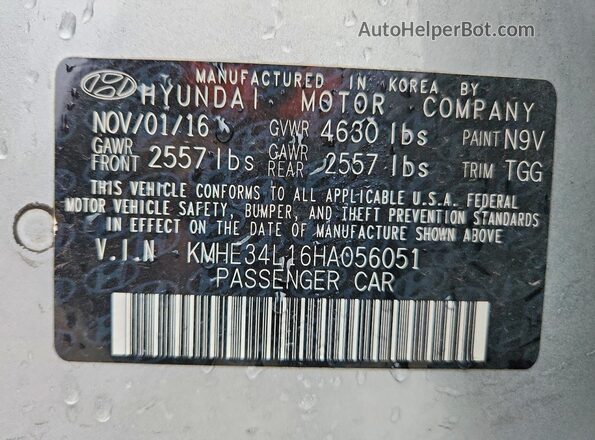 KMHE34L16HA056051 2017 HYUNDAI SONATA Silver Vista del compartimento del motor