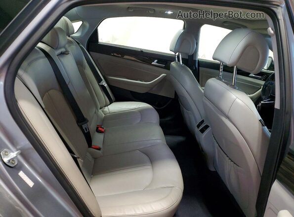 KMHE34L18GA024605 2016 HYUNDAI SONATA Silver Widok wnętrza z tyłu