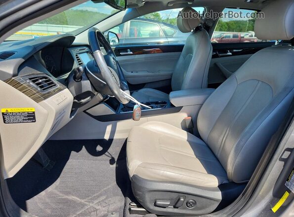 KMHE34L19HA059459 2017 HYUNDAI SONATA Blue Widok wnętrza z przodu