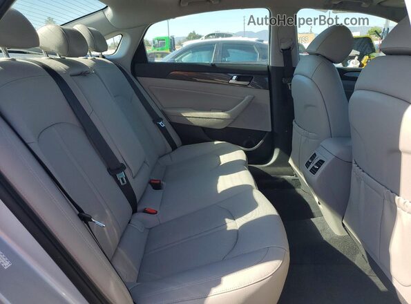 KMHE34L32KA088780 2019 HYUNDAI SONATA Silver Vista de los asientos traseros