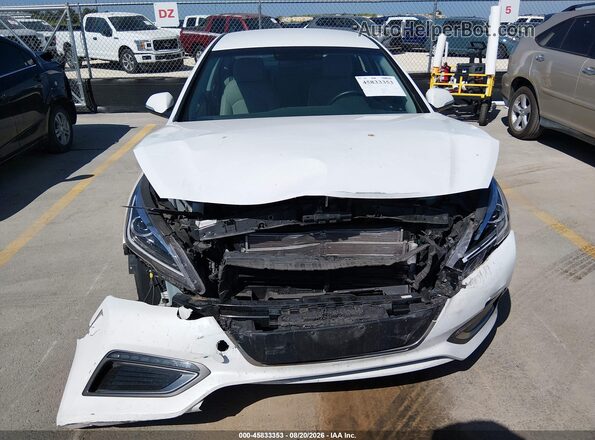 KMHE34L33HA071396 2017 HYUNDAI SONATA HYBRID White Front view