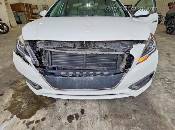 KMHE34L35HA077104 2017 HYUNDAI SONATA White Вид задньої частини салону