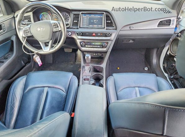 KMHE34L3XKA093774 2019 HYUNDAI SONATA White Вид панелі приладів