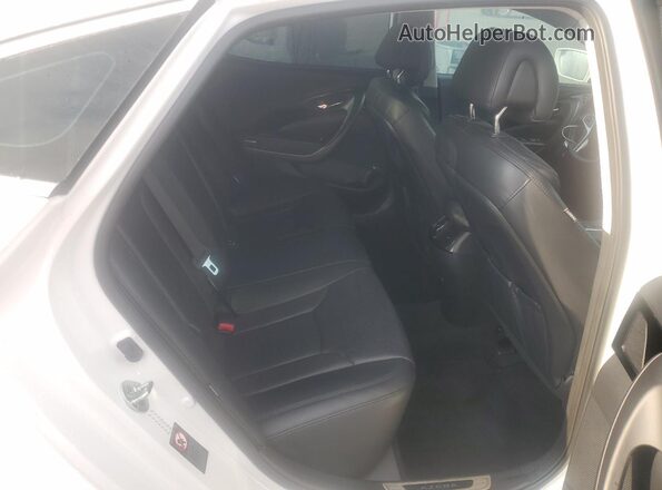 KMHFH4JG5HA590462 2017 HYUNDAI AZERA White Widok tylnych siedzeń