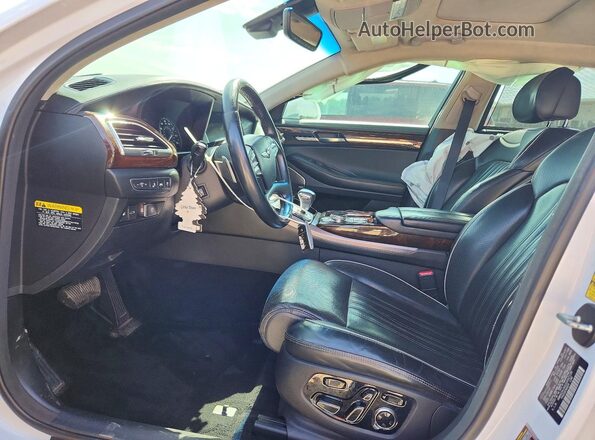KMHG34JA0JU042128 2018 GENESIS G90 Белый Вид салона спереди