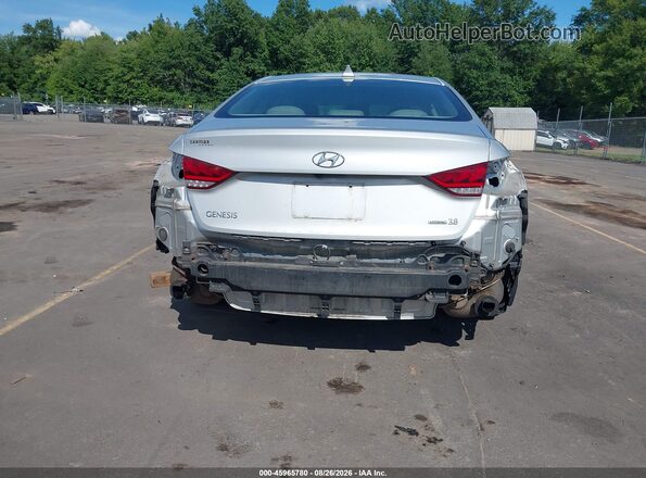 KMHGN4JE8GU111623 2016 HYUNDAI GENESIS Серебряный Вид спереди