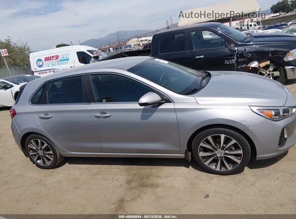 KMHH35LE0LU137835 2020 HYUNDAI ELANTRA GT Silver Вид задньої частини салону
