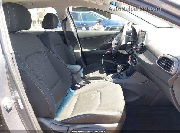 KMHH35LE1JU081272 2018 HYUNDAI ELANTRA GT Gray Vista interior delantera