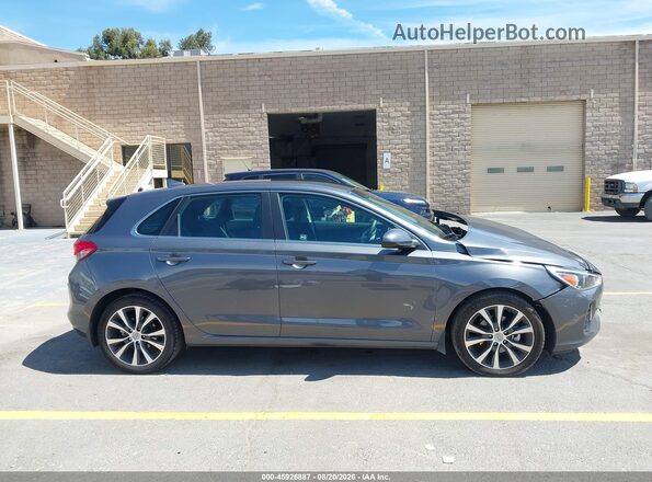KMHH35LE1JU081272 2018 HYUNDAI ELANTRA GT Gray Vista interior trasera