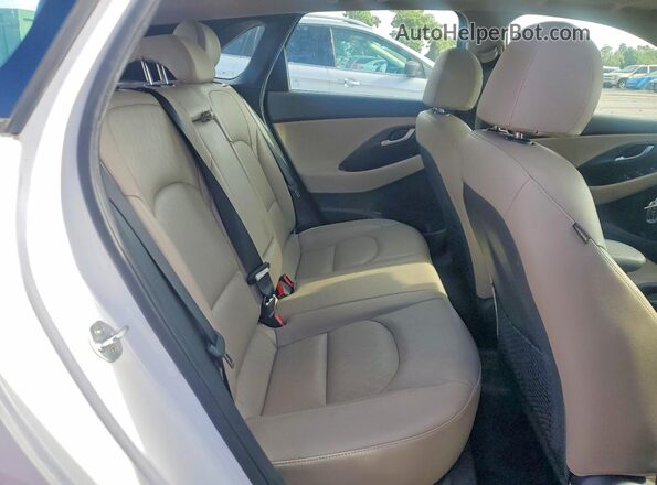 KMHH35LE1KU118516 2019 HYUNDAI ELANTRA White Rear seats view