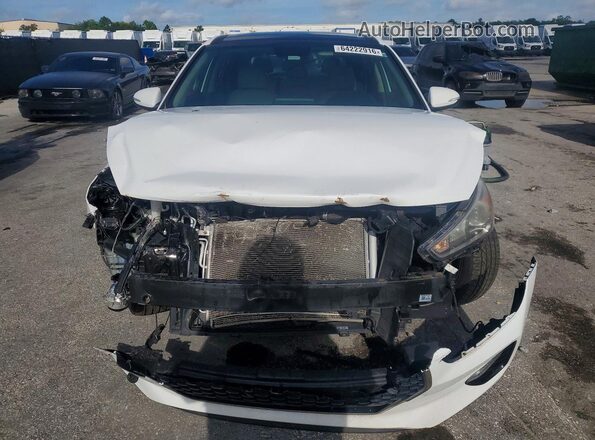 KMHH35LE1KU118516 2019 HYUNDAI ELANTRA White Front view