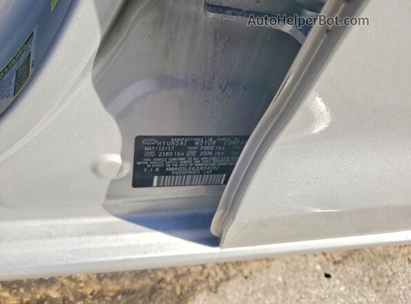 KMHH35LE4JU014262 2018 HYUNDAI ELANTRA Silver ძრავის განყოფილების ხედი