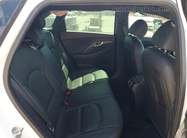 KMHH55LC7JU011249 2018 HYUNDAI ELANTRA White უკანა სავარძლების ხედი
