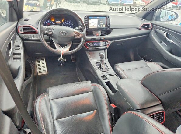 KMHH55LC7JU022641 2018 HYUNDAI ELANTRA Серый Вид панели приборов