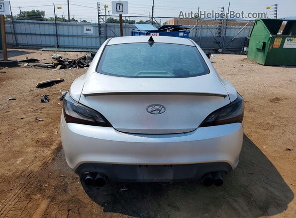 KMHHT6KJ8GU134269 2016 HYUNDAI GENESIS Silver Вид ззаду