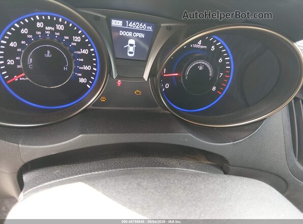 KMHHU6KJ9GU133791 2016 HYUNDAI GENESIS White Widok tylnych siedzeń