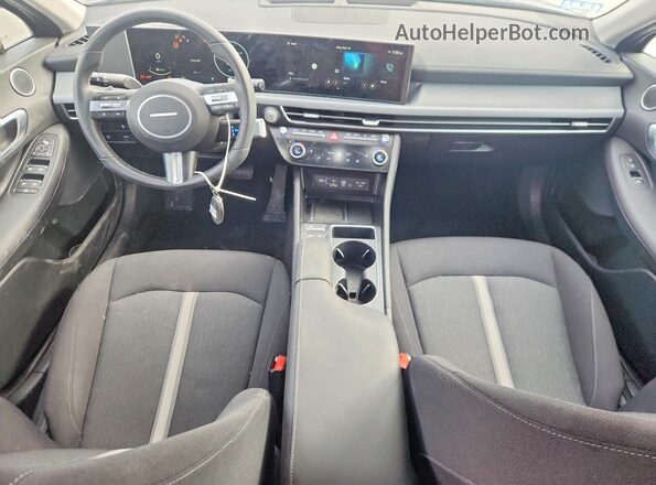 KMHL14JA3SA490306 2025 HYUNDAI SONATA Черный Вид панели приборов