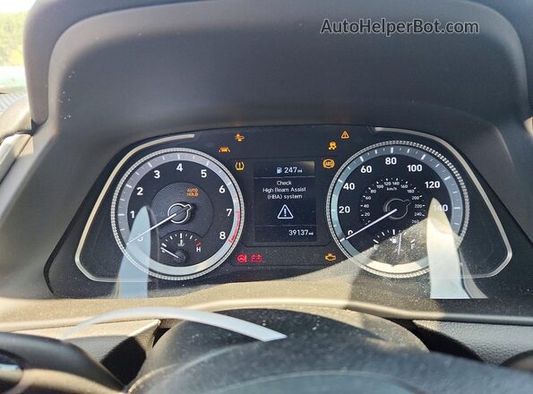 KMHL24JAXPA265661 2023 HYUNDAI SONATA Черный Вид щитка приборов