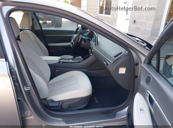 KMHL24JJ4MA033360 2021 HYUNDAI SONATA Серебряный Вид салона спереди