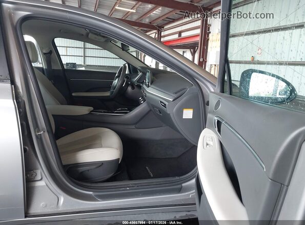 KMHL24JJ8MA029327 2021 HYUNDAI SONATA Silver Вид салону спереду