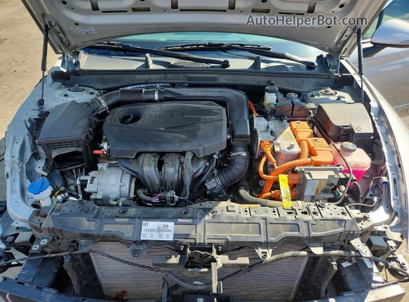 KMHL34JJ1PA082002 2023 HYUNDAI SONATA Silver Widok wnętrza z tyłu