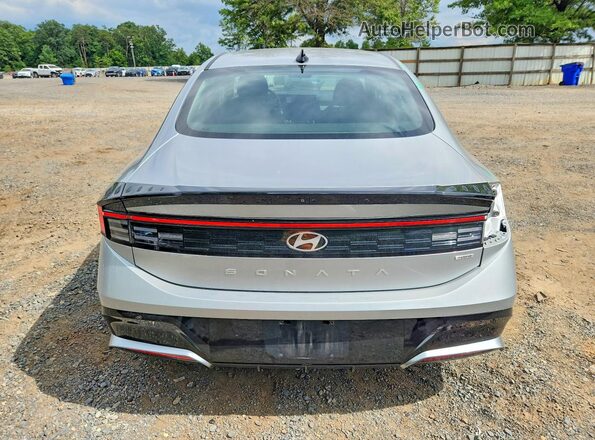 KMHL34JJ8SA104652 2025 HYUNDAI SONATA Silver Вид ззаду