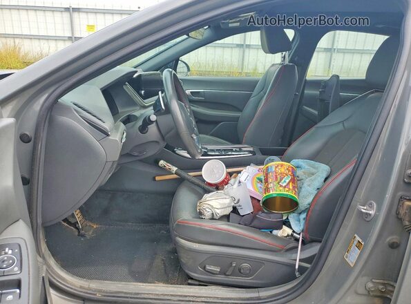 KMHL44J21PA298146 2023 HYUNDAI SONATA Gray Widok wnętrza z przodu