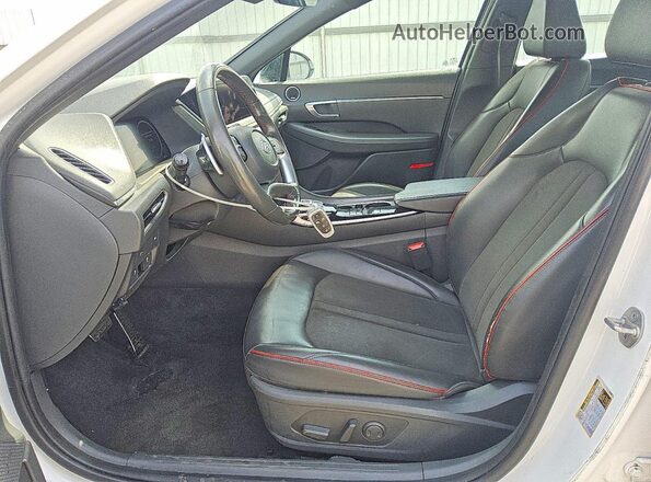 KMHL44J25PA279874 2023 HYUNDAI SONATA White Widok wnętrza z przodu
