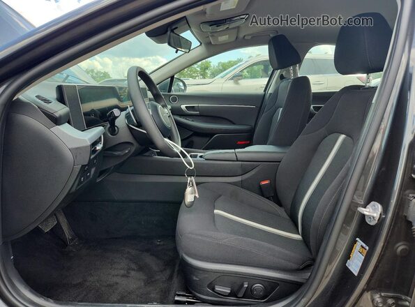 KMHL64JA1SA488703 2025 HYUNDAI SONATA Gray Front interior view