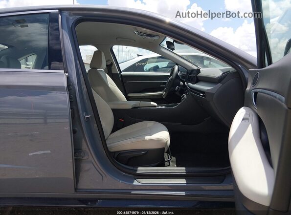 KMHL64JA2SA472896 2025 HYUNDAI SONATA Champagne Սալոնի դիմացի տեսք