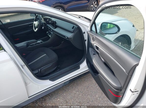 KMHL64JA3SA437493 2025 HYUNDAI SONATA White Front interior view